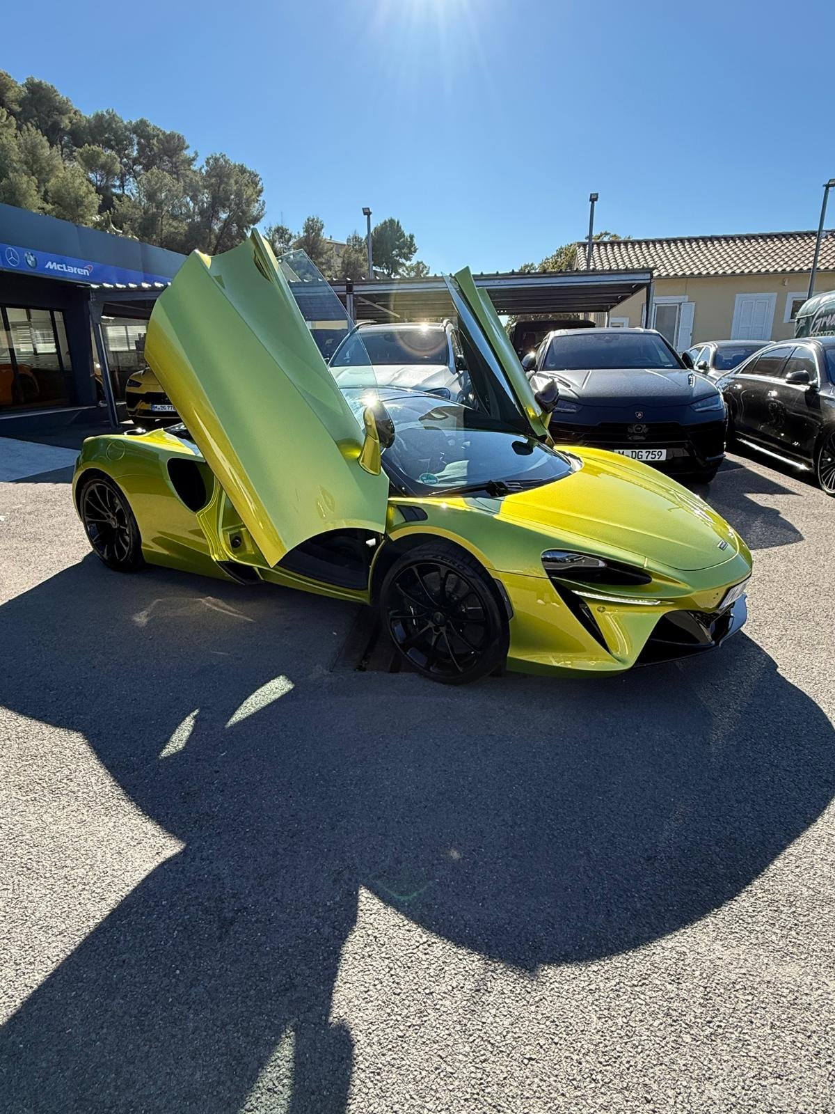 McLaren Artura — photo 5